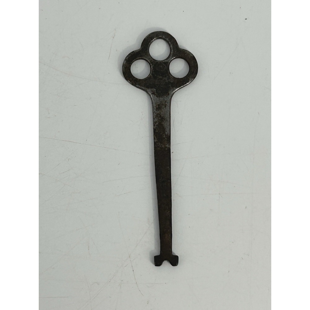 Vintage Yale & Towne Flat Skeleton Key Marked #7